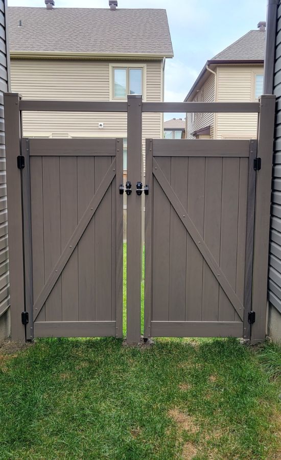 Choose Zack Fence For Your Ottawa or Gatineau Fence Project